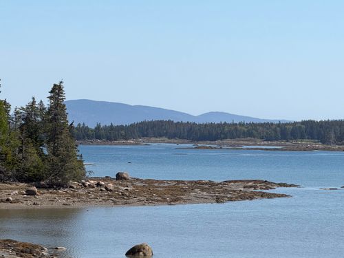 18 Jericho Bay Rd, Swans Island, ME, 04685 | Card Image