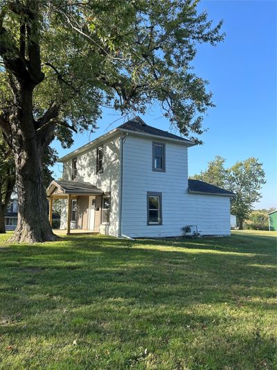 206 Sw School Street, Home with 3 bedrooms, 1 bathrooms and null parking in Leon IA | Image 2