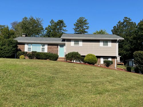 5907 Northwoods Dr, Hixson, TN, 37343-3647 | Card Image