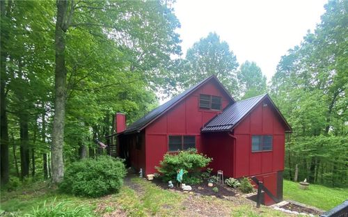 189 Walking Stick Rd, Grassy Creek, NC, 28631-9721 | Card Image