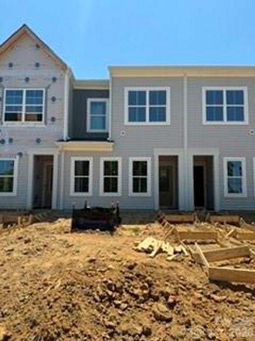 6-4632 Lakeview Road, Charlotte, NC, 28216 | Card Image