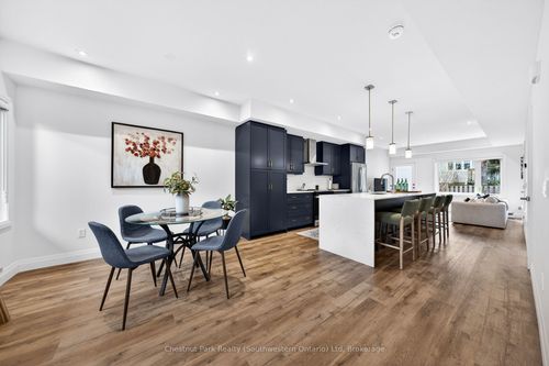 23 Lily Lane, Guelph, ON, N1L0R2 | Card Image