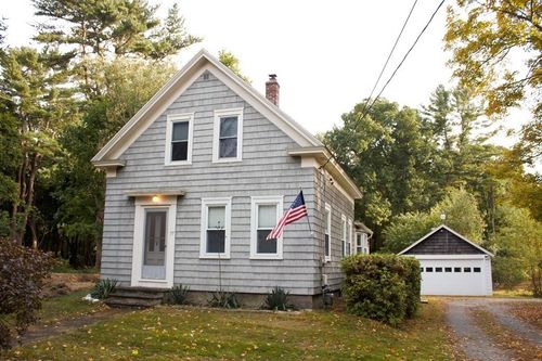 77 Taunton St, Lakeville, MA, 02347-1209 | Card Image