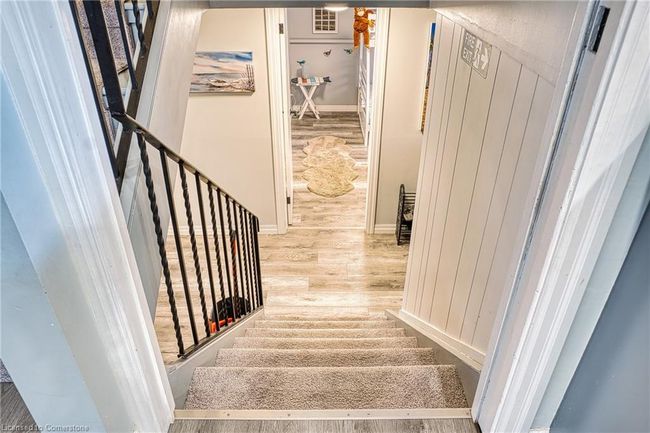 10007 Port Franks Rd, House other with 5 bedrooms, 2 bathrooms and 4 parking in Port Franks ON | Image 27