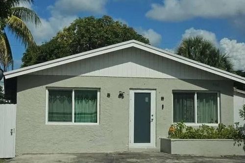 1141 Nw 29th Way, Fort Lauderdale, FL, 33311-5646 | Card Image