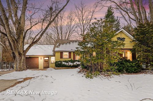 540 S Hemlock Rd, Hemlock, MI, 48626-9413 | Card Image