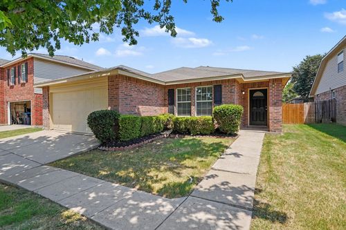 1817 Elk Lake Trail, Fort Worth, TX, 76247 | Card Image
