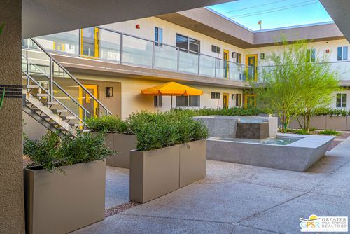 202-588 E San Lorenzo Rd, Palm Springs, CA, 92264-8108 | Card Image
