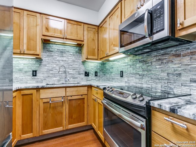 APT-1803 - 1 Towers Park Ln, Condo with 1 bedrooms, 1 bathrooms and null parking in San Antonio TX | Image 14