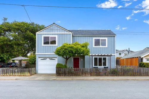 748 Junipero Ave, Pacific Grove, CA, 93950-4019 | Card Image