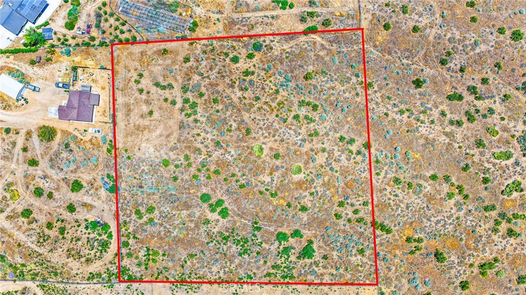 Land in Phelan 3