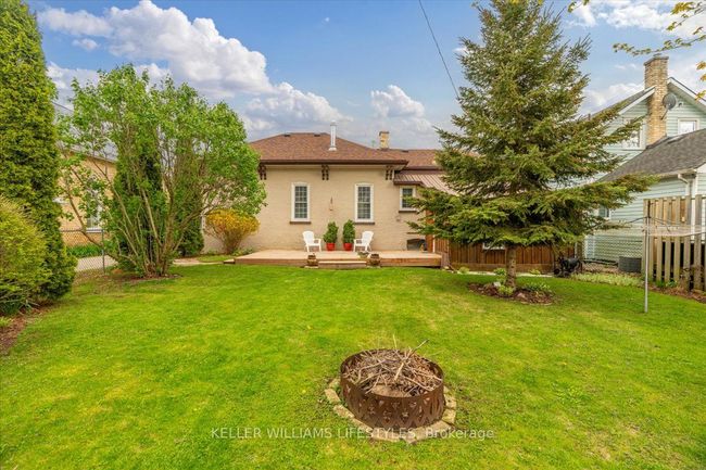 22 Prince St, House other with 2 bedrooms, 1 bathrooms and 6 parking in Forest ON | Image 29