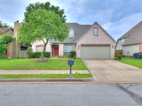 3006 W G St, Jenks, OK, 74037-3809 | Card Image