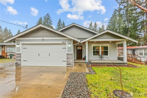 8513 Golden Valley Drive, Maple Falls, WA, 98266 | Card Image