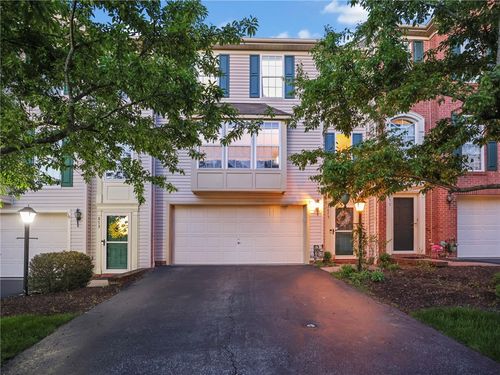675 Village Green Blvd E, Mars, PA, 16046-4823 | Card Image