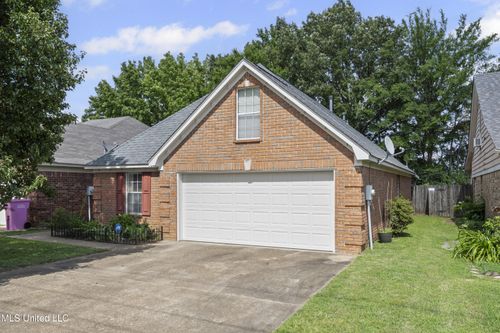 7900 Chesterfield Dr S, Southaven, MS, 38671-6201 | Card Image