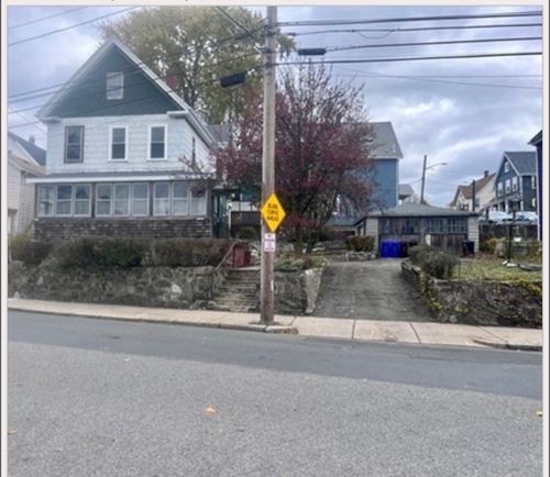 74 Madison St, Malden, MA, 02148-6814 | Card Image