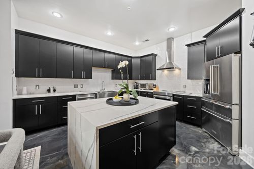 921 Westmere Ave, Charlotte, NC, 28208-5325 | Card Image