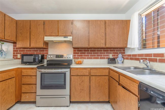 APT-84 - 92-1044 Kanehoa Loop, Condo with 3 bedrooms, 2 bathrooms and 2 parking in Kapolei HI | Image 6