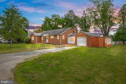 3 Lakeside Ln, CARNEYS POINT, NJ, 08069-9754 | Card Image