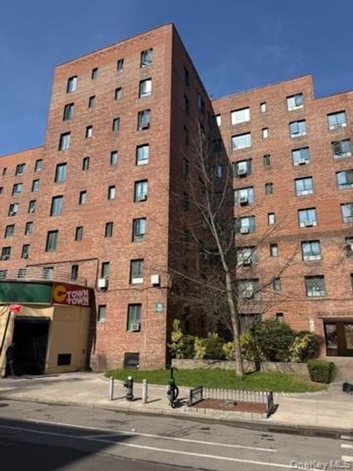 2h-1566 Unionport Road, New York, NY, 10462 | Card Image