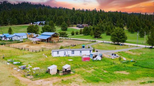 7 Garrett Ln, Cascade, ID, 83611-5426 | Card Image