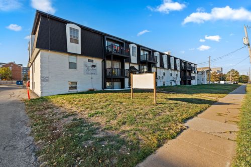 23-1010 E Elm St, Springfield, MO, 65806-2661 | Card Image