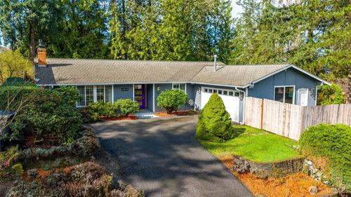 2823 182nd Avenue Ne, Redmond, WA, 98052 | Card Image