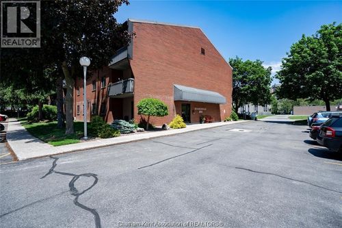 207-202 Campus Pky, Chatham, ON, N7L4Y4 | Card Image