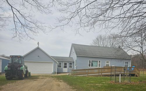 466 27th St, Allegan, MI, 49010-9750 | Card Image