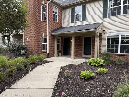 4129 Hampton Ridge Blvd, Howell, MI, 48843-5504 | Card Image