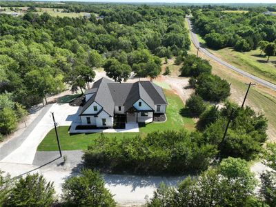 1179 Robertston Road, House other with 4 bedrooms, 3 bathrooms and null parking in Whitewright TX | Image 2