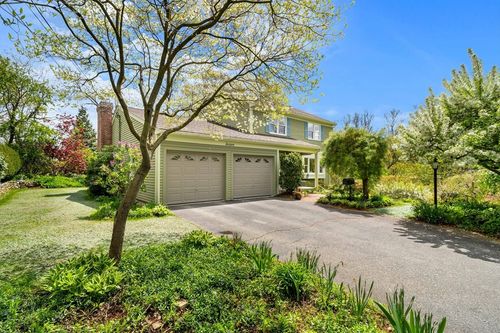 16 Oxford St, Lexington, MA, 02420 | Card Image