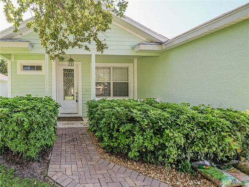 310 Briarcliff Cir, Sebastian, FL, 32958-8695 | Card Image