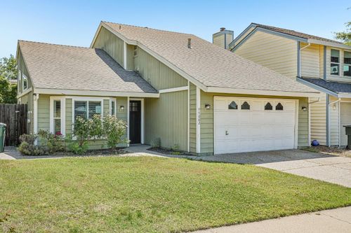 7002 Short Oak Way, Orangevale, CA, 95662-2949 | Card Image