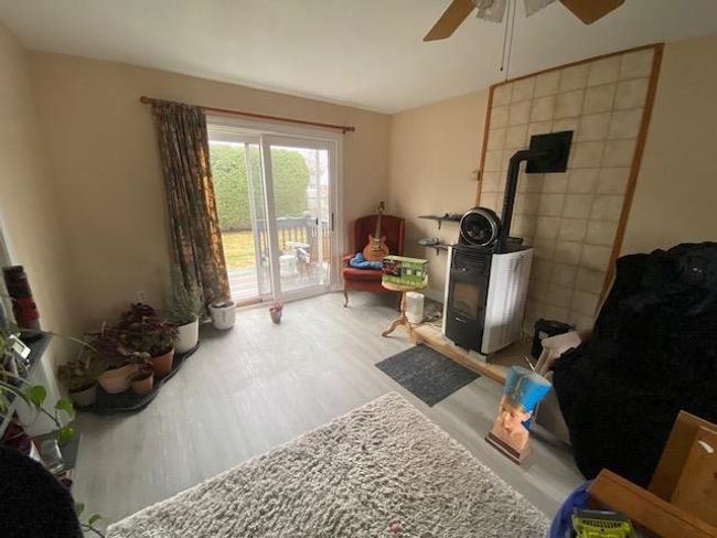 15 Lund St, House other with 3 bedrooms, 2 bathrooms and null parking in Nashua NH | Image 4