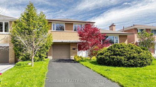 72 Bowerbank Dr, North York, ON, M2M2A1 | Card Image