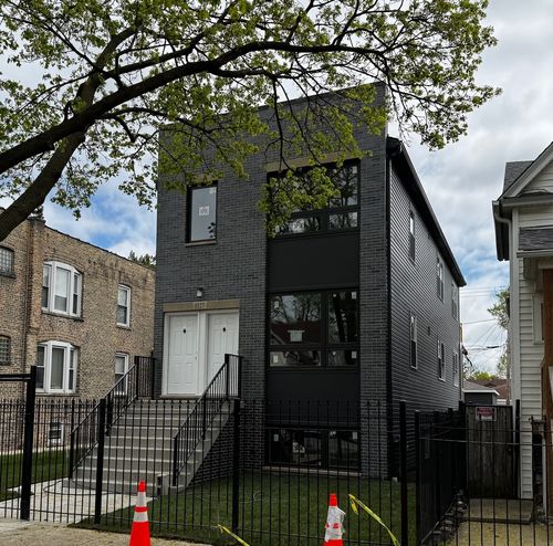 851 N Springfield Ave, Chicago, IL, 60651-3728 | Card Image