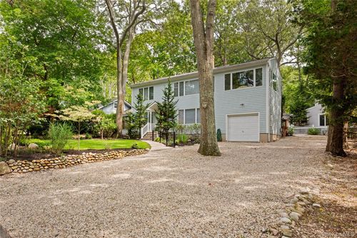 52 Hillside Rd, Stony Brook, NY, 11790-1020 | Card Image