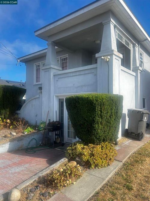1161 64th St, Oakland, CA, 94608-1140 | Card Image