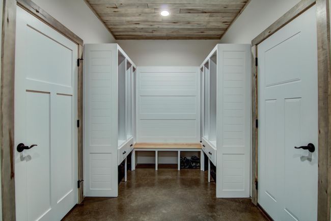 Great back mudroom complete with lockers for wonderful organization! | Image 25