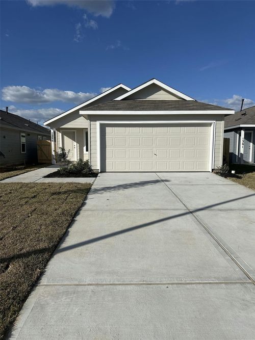 1225 Charlotte Way, Wharton, TX, 77488-5332 | Card Image