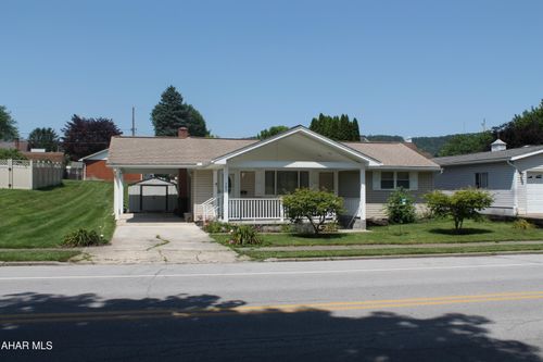 705 Robinson Ave, Roaring Spring, PA, 16673-1129 | Card Image