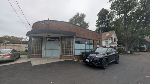 25 Pontiac Ave, Providence, RI, 02907-3550 | Card Image