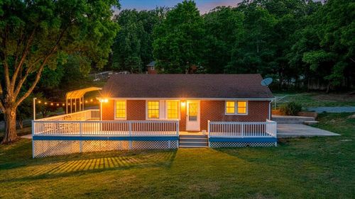 344 Hillview Ln, Salem, VA, 24153 | Card Image