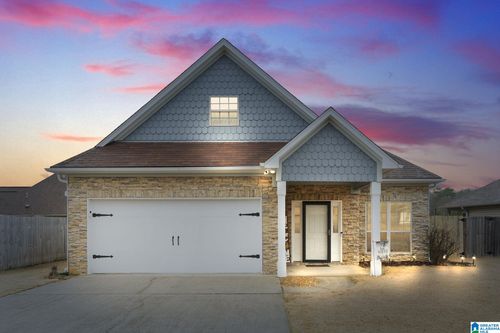 564 Deerwood Dr, Pell City, AL, 35125-9356 | Card Image