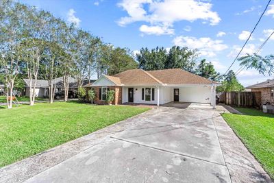 40143 Autumn Breeze Ave, House other with 3 bedrooms, 2 bathrooms and null parking in Prairieville LA | Image 3