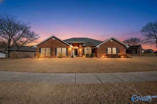 188 Bremerton Drive Sw, Huntsville, AL, 35824 | Card Image