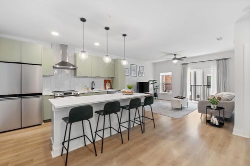 apt-303-2500 Longview St, Austin, TX, 78705-4293 | Card Image