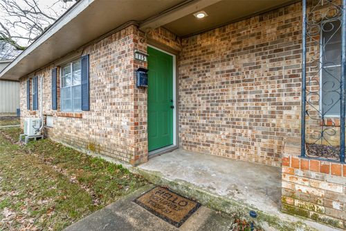 113-115 N Mckown Ave, Sherman, TX, 75092-7427 | Card Image